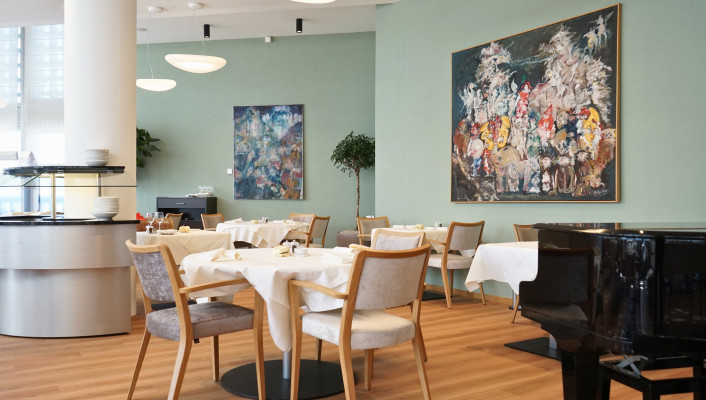 09 Restaurant