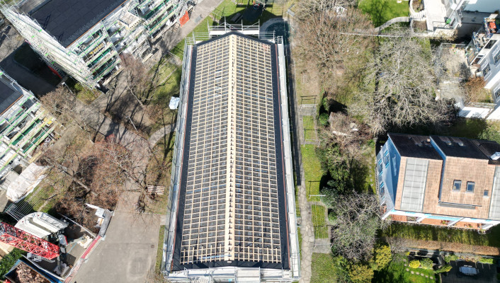 Photovoltaikanlage Dachsanierung _Wohngenossenschaft Niederholz, Riehen